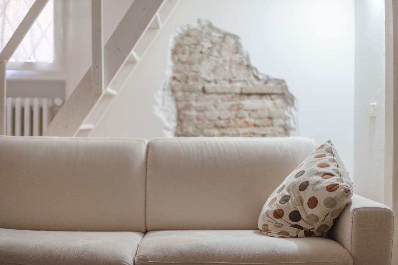 Apartmán New Loft In The Heart Of Bologna 2 Exteriér fotografie